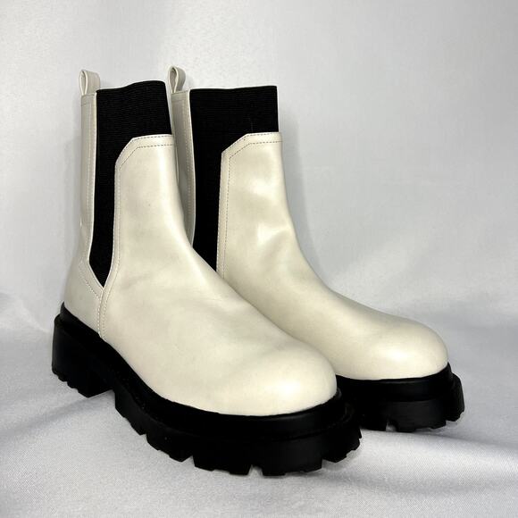 NWOT Dolce Vita Brody Chelsea Platform Boot White Size 8 - Picture 1 of 11